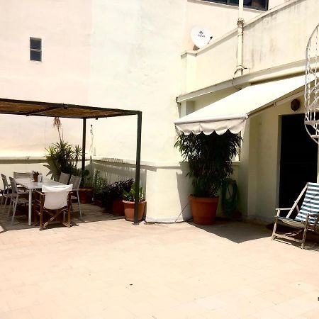 Mid Century 3 Bdr City Centre Townhouse Athen Eksteriør billede